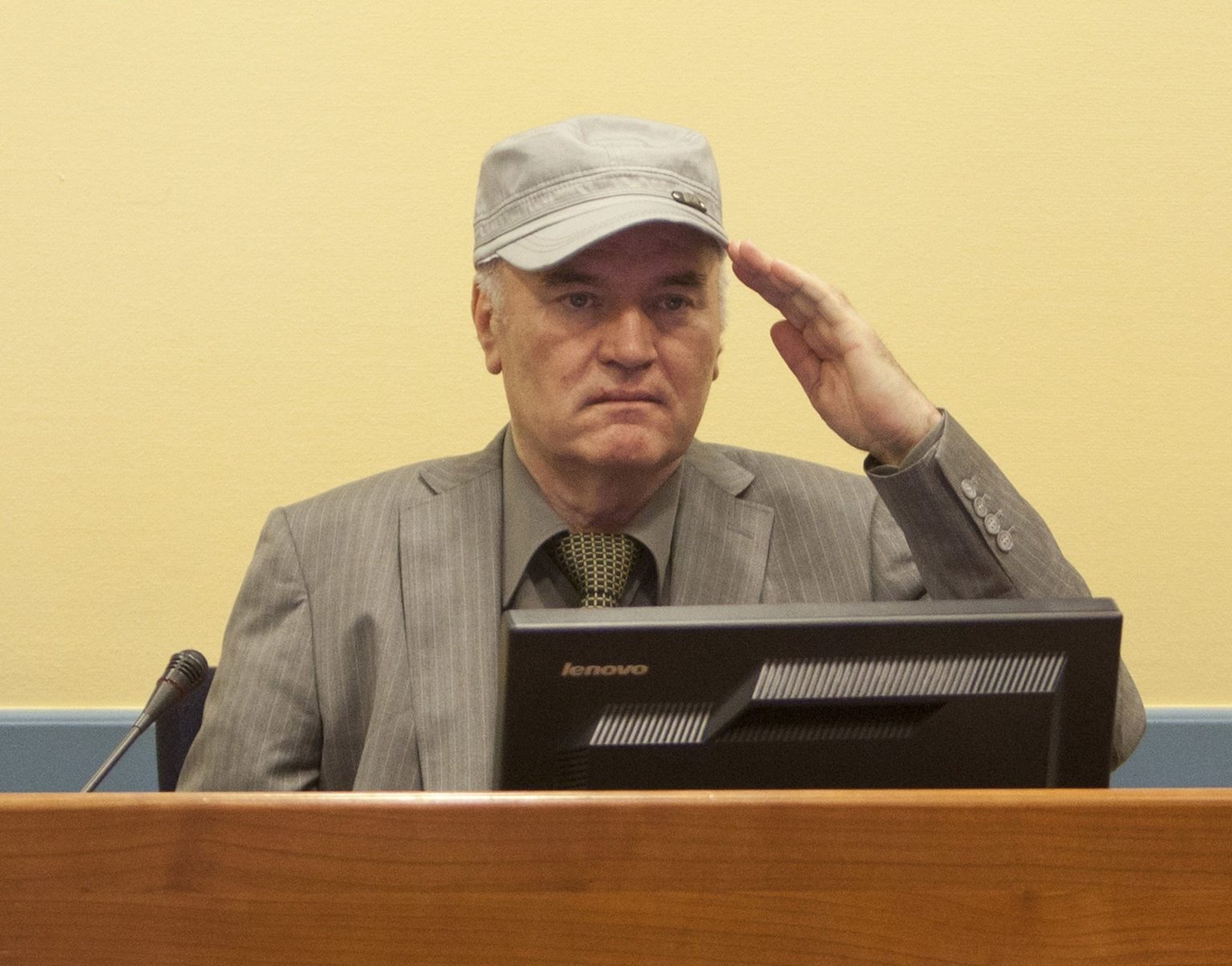 Alexander Wolfheze – Arktos