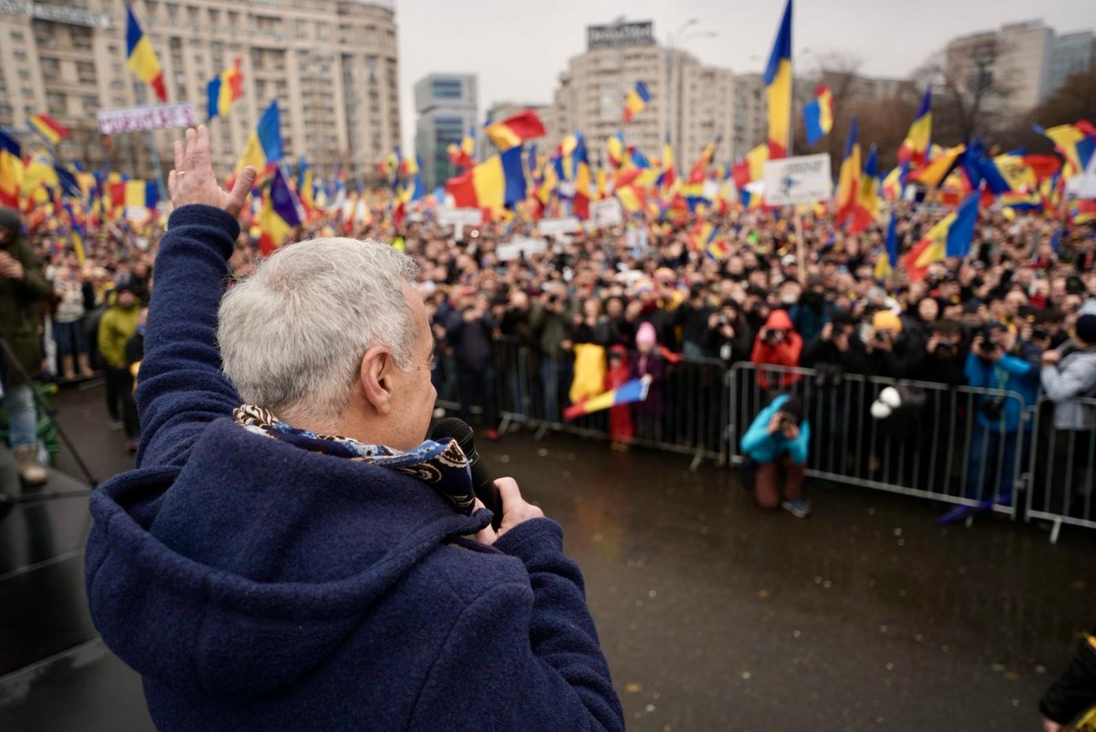 Romania Takes to the Streets for Georgescu